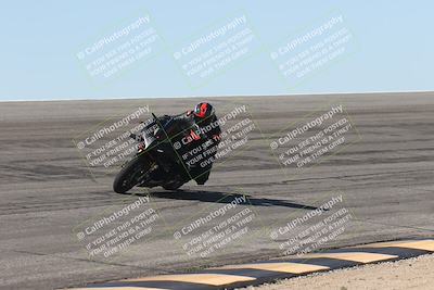 media/Oct-13-2025-Moto Forza (Mon) [[a66d839500]]/4-C Group/Session 2 (Bowl)/